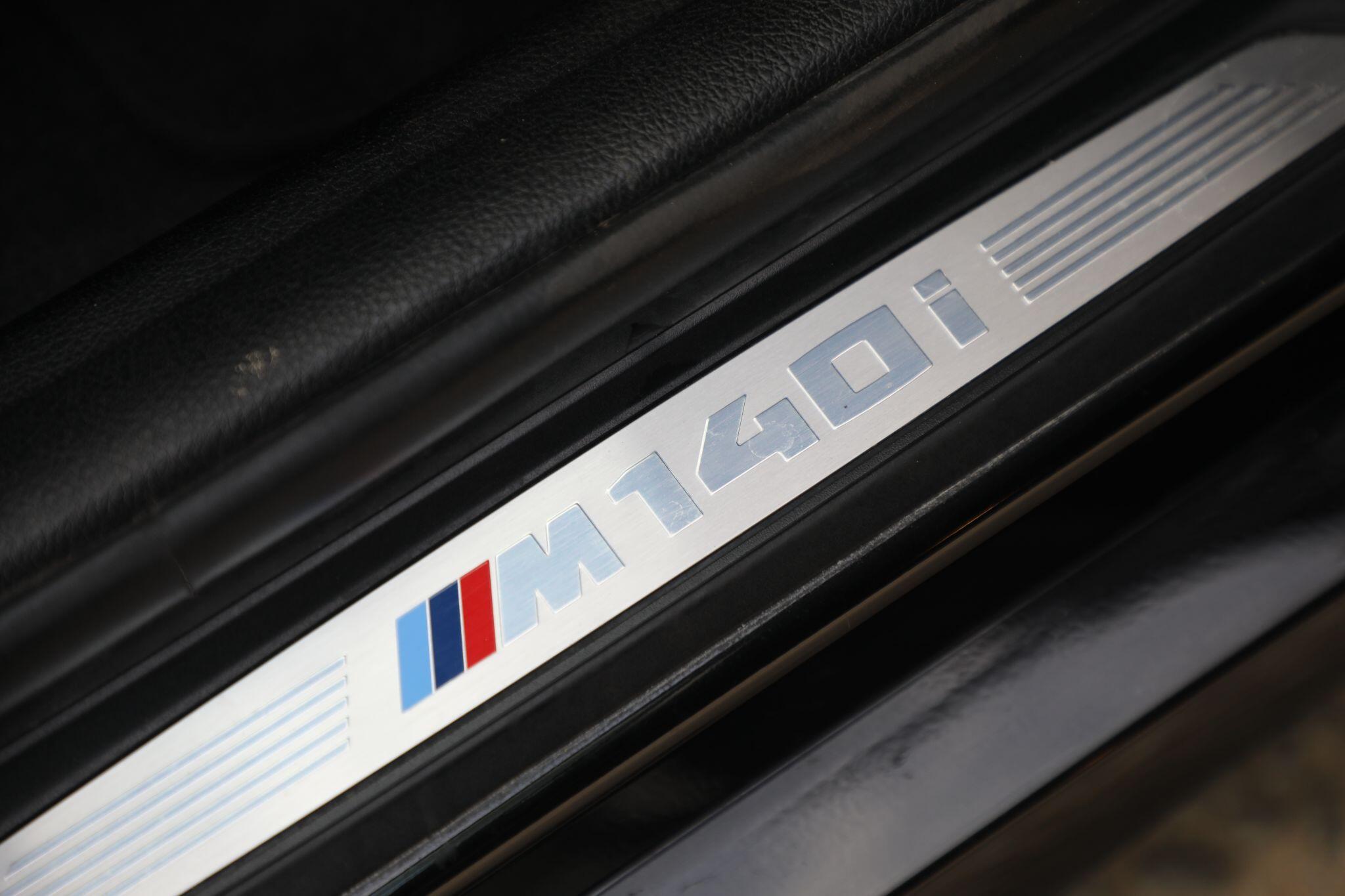 Large vehicle image